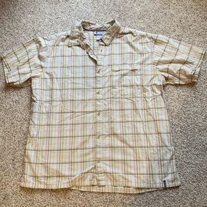 Men’s Columbia short sleeve shirt